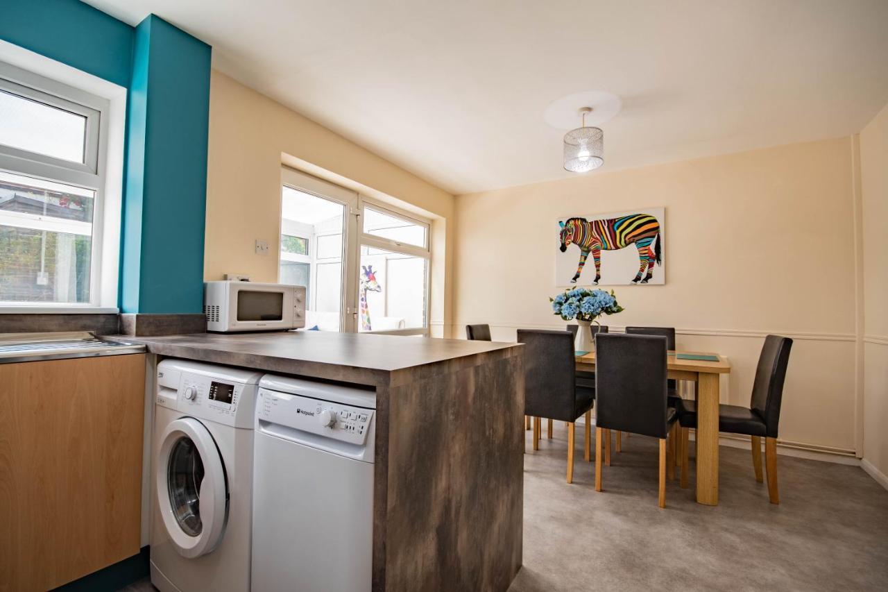 3-Bedroom House With Garden, Conservatory, In Centre Of Worcester Eksteriør billede