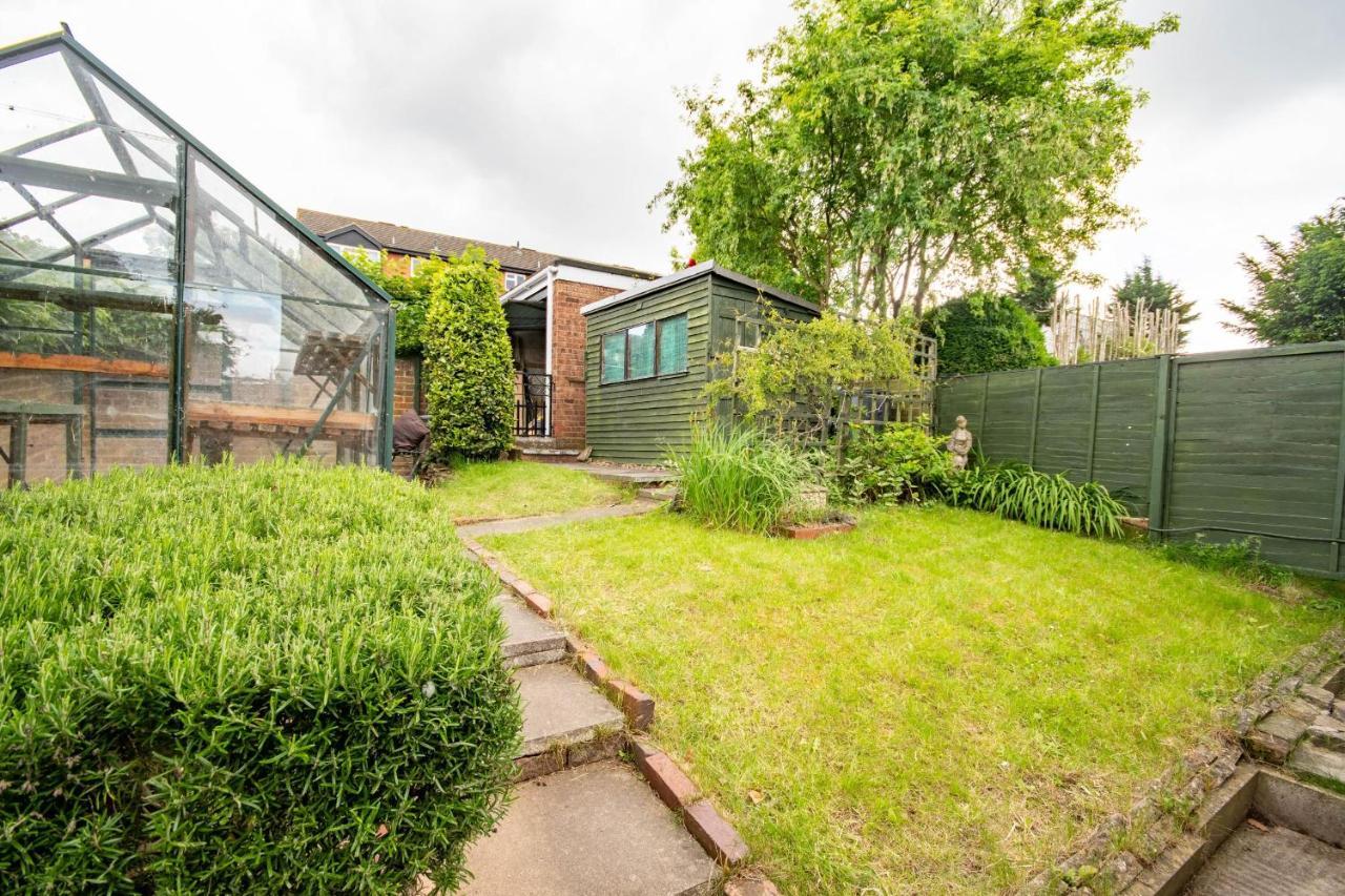 3-Bedroom House With Garden, Conservatory, In Centre Of Worcester Eksteriør billede